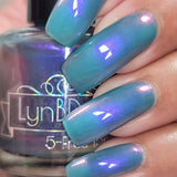 Simply Iris-Istable from the “Anthophile” Collection 5-free 15ml