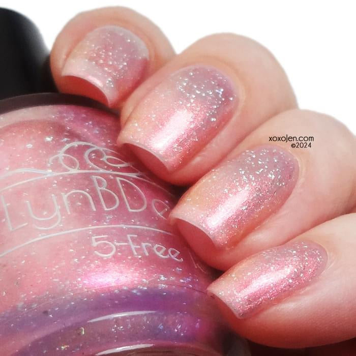 Enigmatic Glow from the “Aura” Collection 5-free 15ml – LynBDesigns