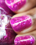 Peace Out from the “Prismatic Sticker” Collection 5-free 15ml