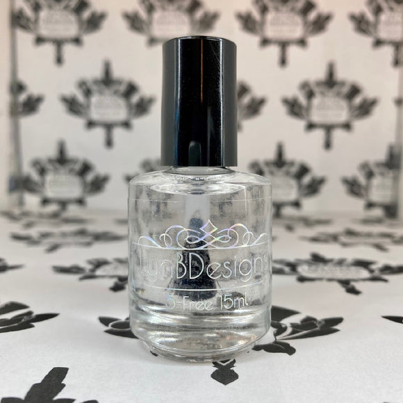 LynB Essentials B-Seen Solar Friendly Topcoat Nail Polish 15ml 5-Free
